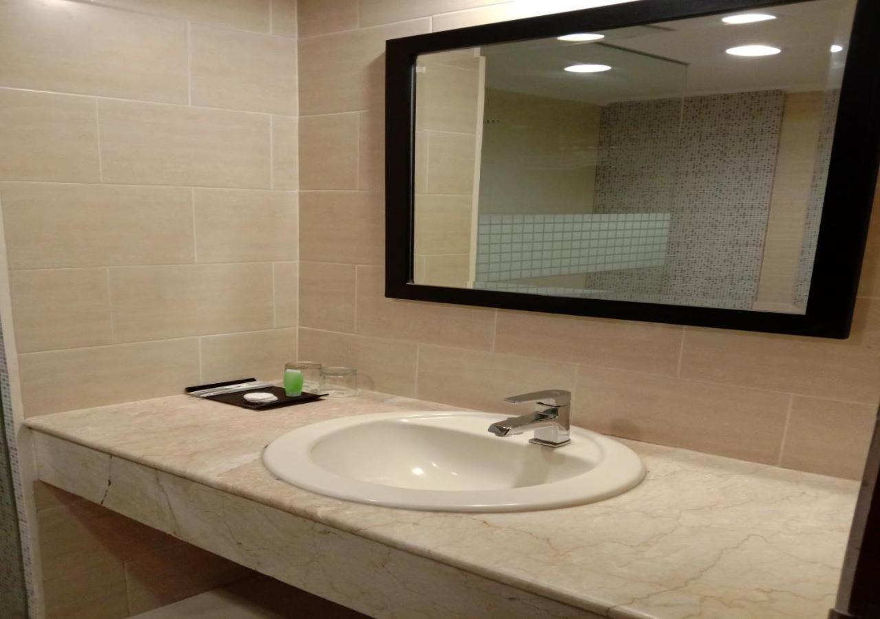 Giia Sanno Hotel Pluit Jakarta Exterior photo